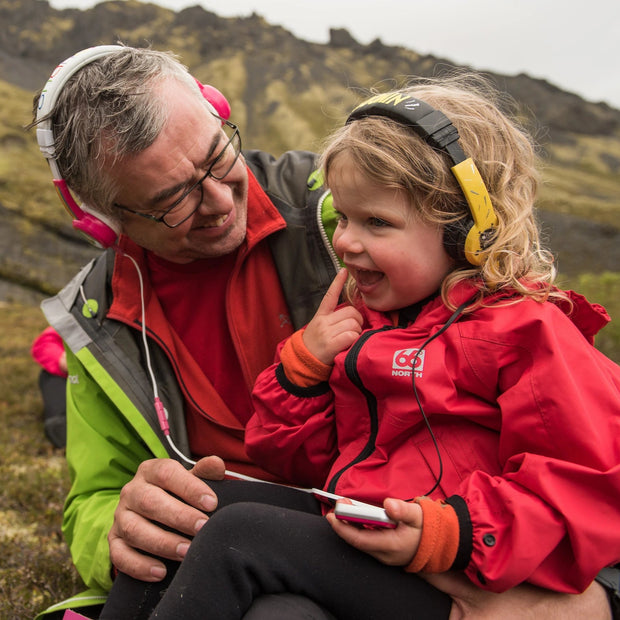 <h3><strong>Protects Little Ears</strong></h3>
