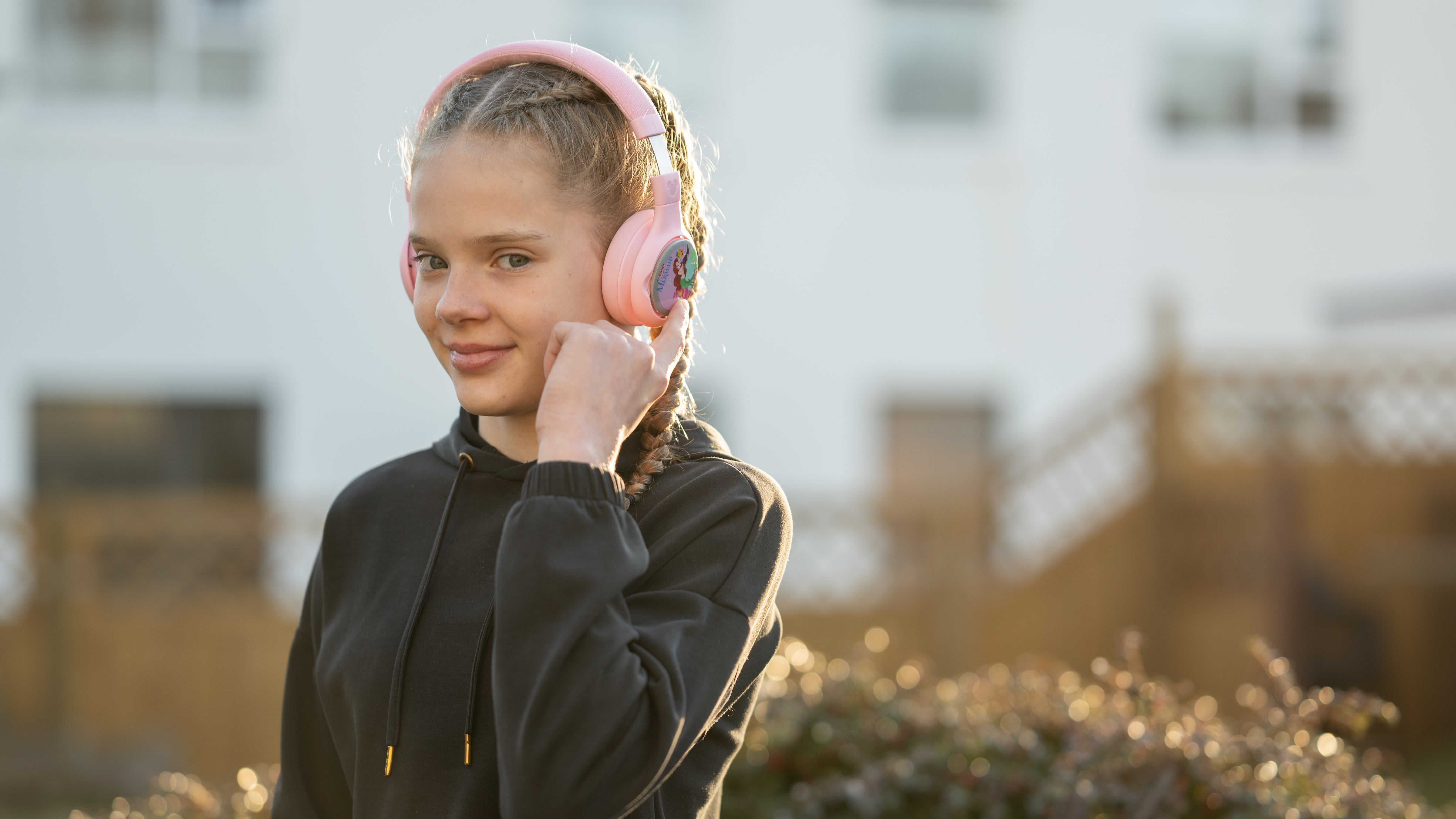 Kids Headphones with Safe Volume | ONANOFF Audio – onanoff
